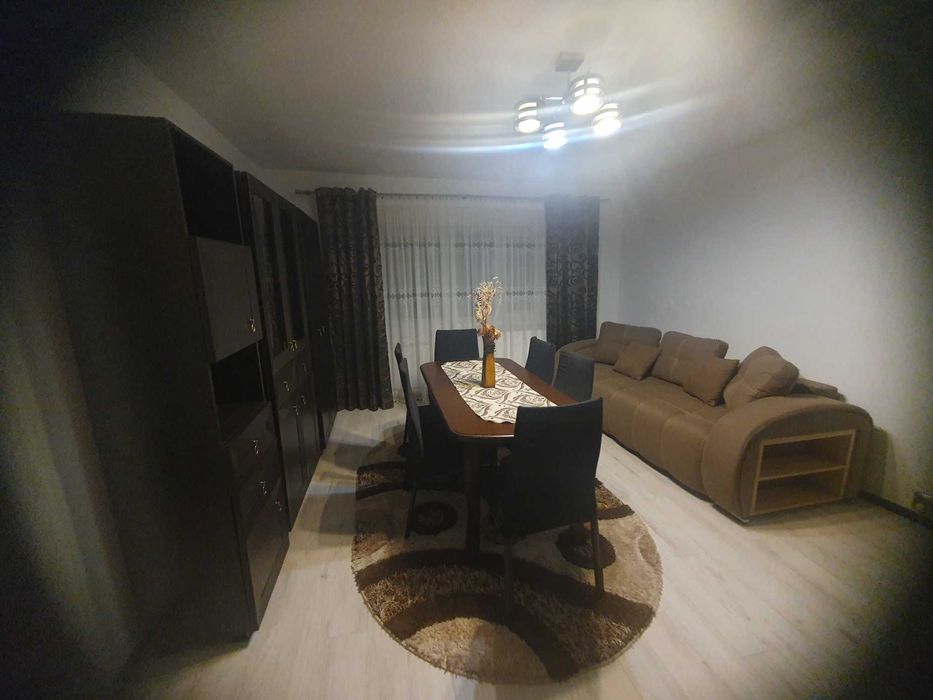 Dau in chirie apartament cu 2 camere in Dej