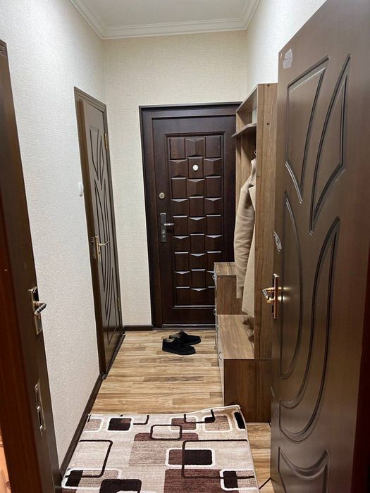 Чиланзар 8. 2 комнаты.  Продается. Квартира С обстановкой