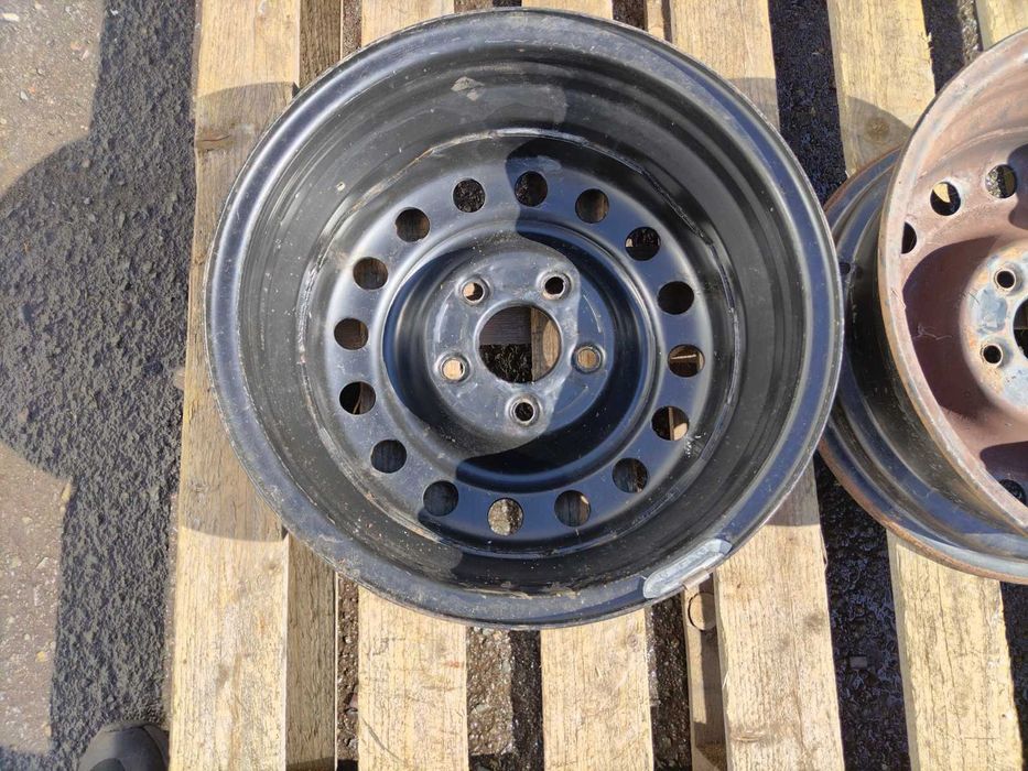 15 цола 5 х 114,3 мм Нисан / Рено - 6 инча / ЕТ 40