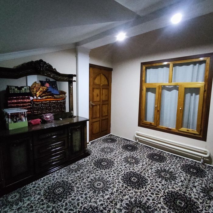 Большая Участка Катта Ховли.