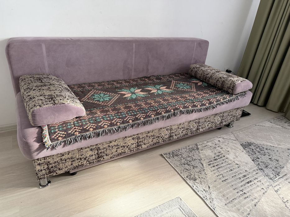 Диван-тахта для гостинной