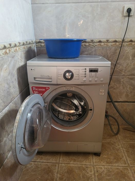 Продам стриральную машину