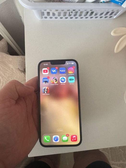 IPhone 13 pro, без каробки,без шнурки