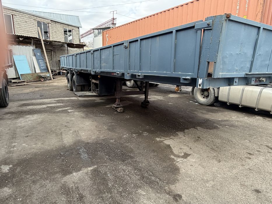 Продам Полуприцеп Маз конт-борт-универсал. 1989 год
