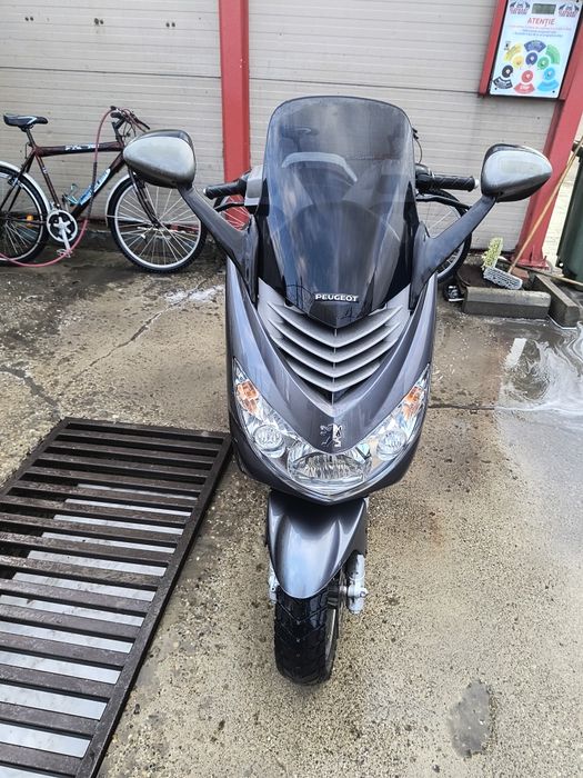 Vând scuter Peugeot de 49cc