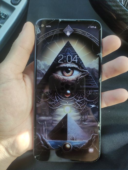 продается самсунг А11 в хорошем состоянии.