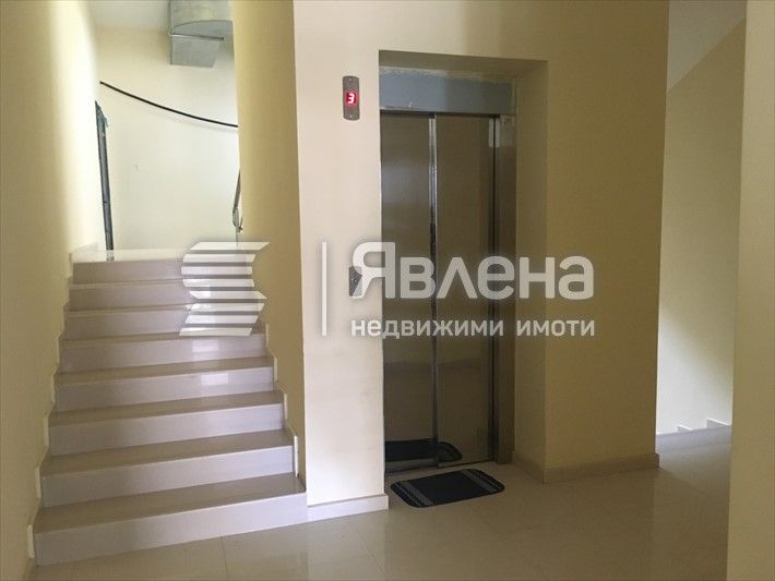 Продава се Магазин в Варна, Бриз - 355 кв.м за 1564 €/кв.м - Снимка #6