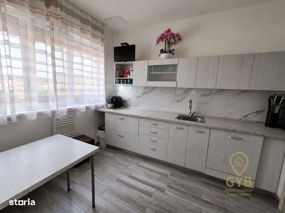 Proprietate ultracentrală cu 5 camere- str. Primăriei