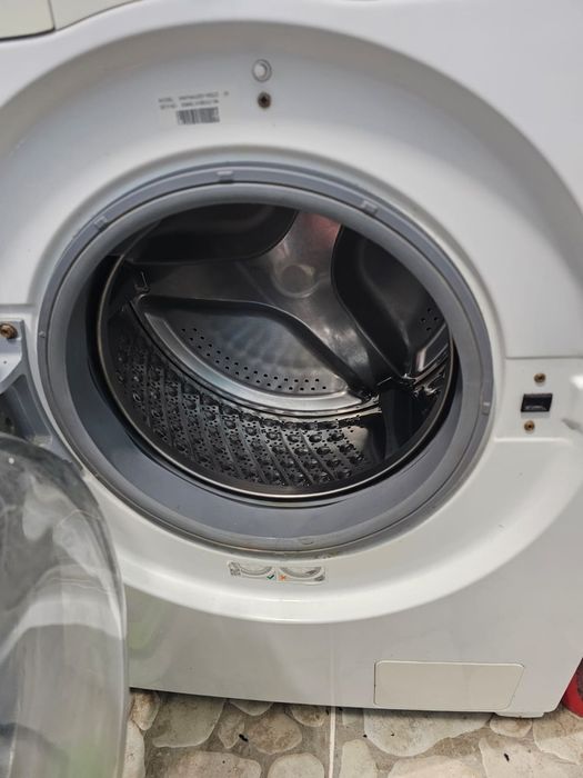 Продам стиральную машинку