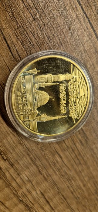 Уникална монета Тръмп 2025 + религиозна колекционерска монета – 50 лв.
