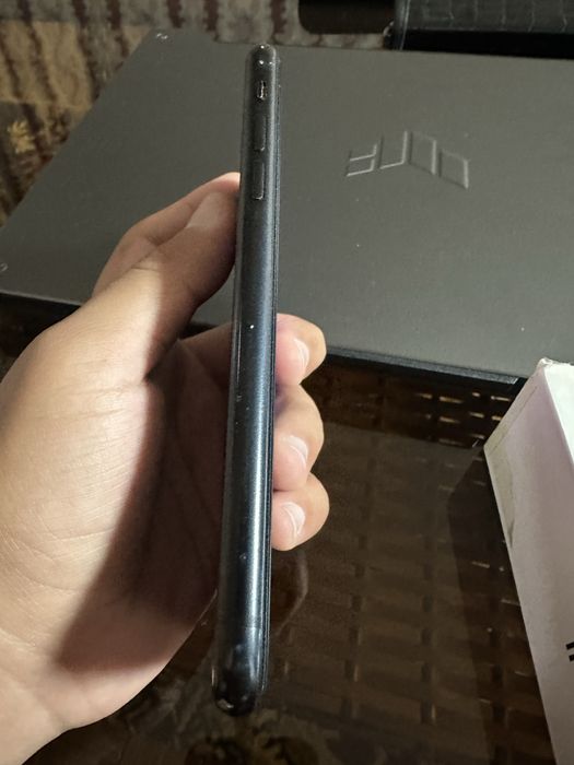 Iphone Xr 64gb sotiladi