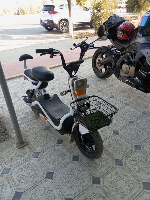 Elektron skuter sotiladi