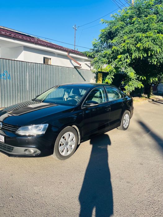 Vând vv jetta an 2013