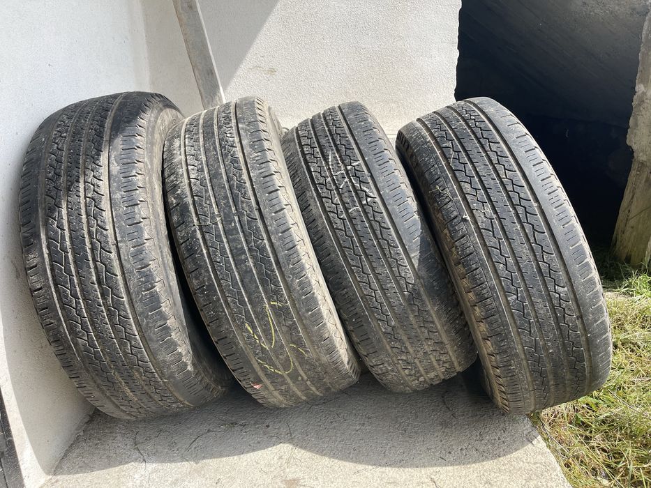 Anvelope 235/70R16