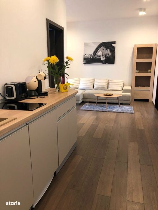 Exclusiv! Inchiriem 2 camere zona Tribunal pretabil birouri