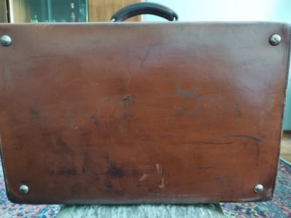 Чемодан винтажный Английский