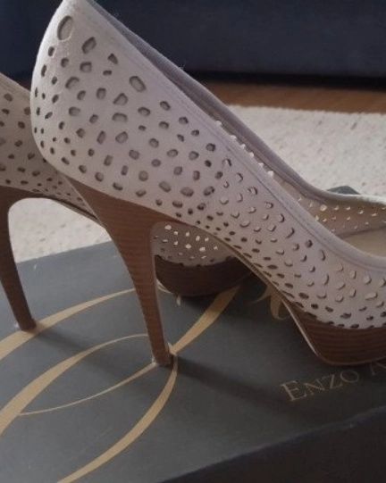 Pantof-sanda, crem  deschis, din piele intoarsa, brand Steve Madden