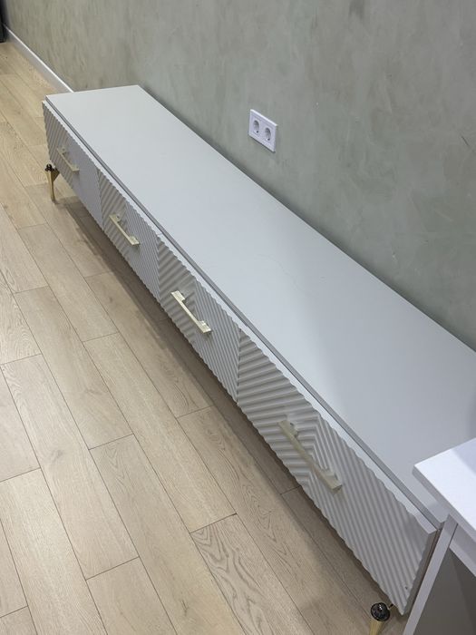 Тумба новый крашеный