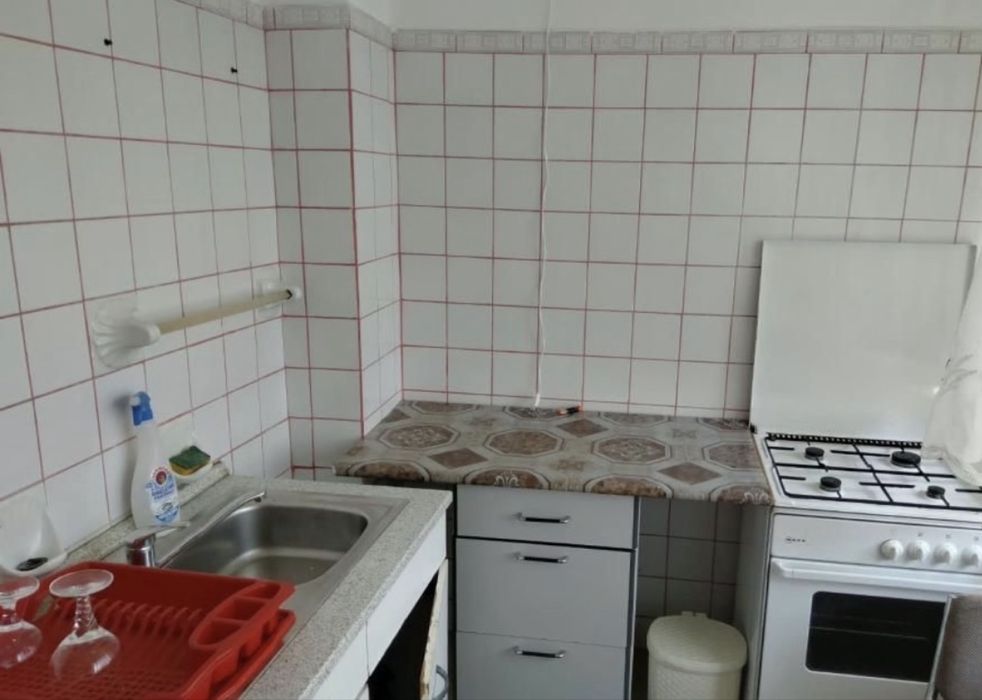 Proprietar inchiriez