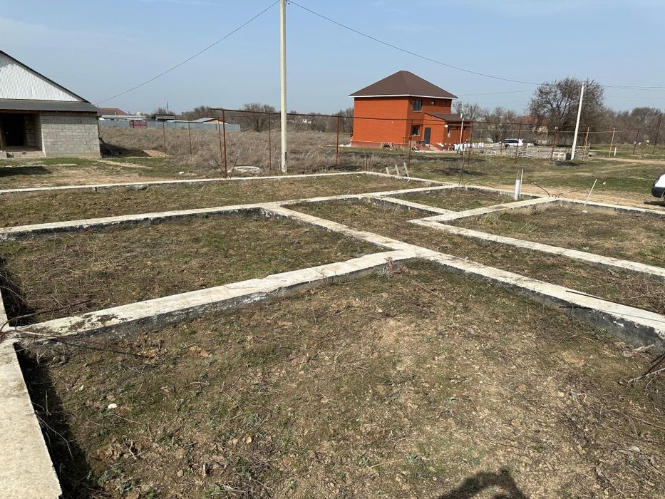 Участок 10 соток ровный