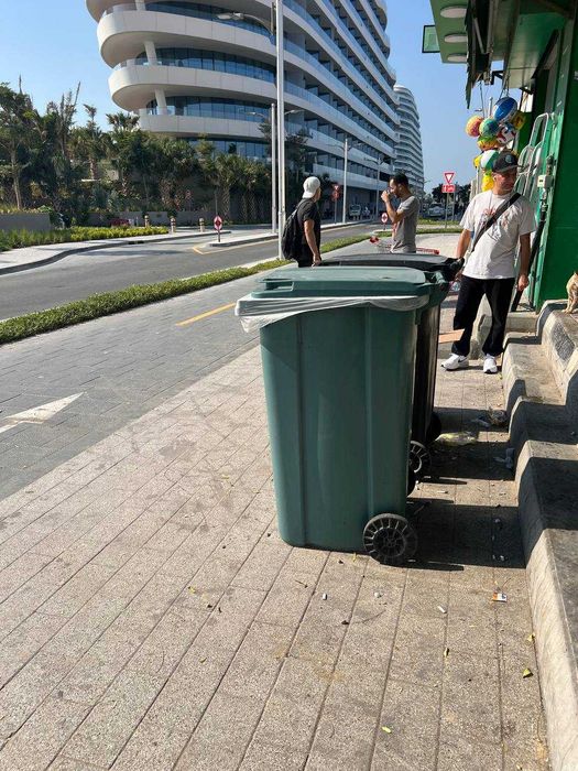 Мусорный бак урна для мусора - Контейнер