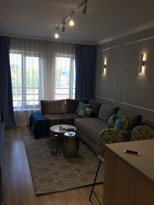 Дава се под наем Двустаен апартамент в Пловдив, Младежки Хълм - 55 кв.м за 560 € - Снимка #2