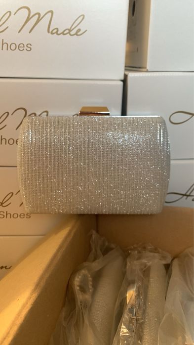 Булчински и абитуриентски чанти