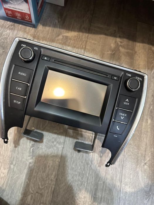 Продам штатный магнитол на камри 50-55 американец