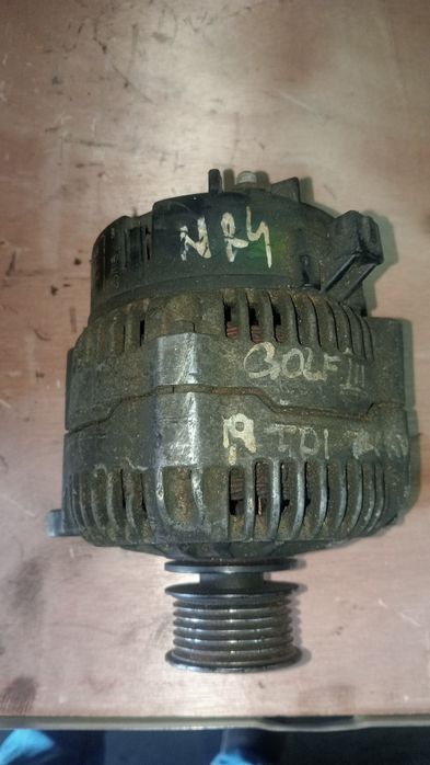 Генератор Гольф 3/ Golf 3 с фишкой 1.8 2.0