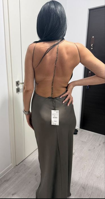 Rochii Zara 80 lei bucata