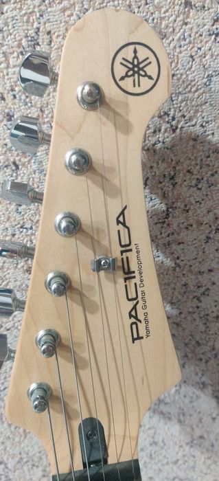 Продам электро гитару Yamaha Pacifica