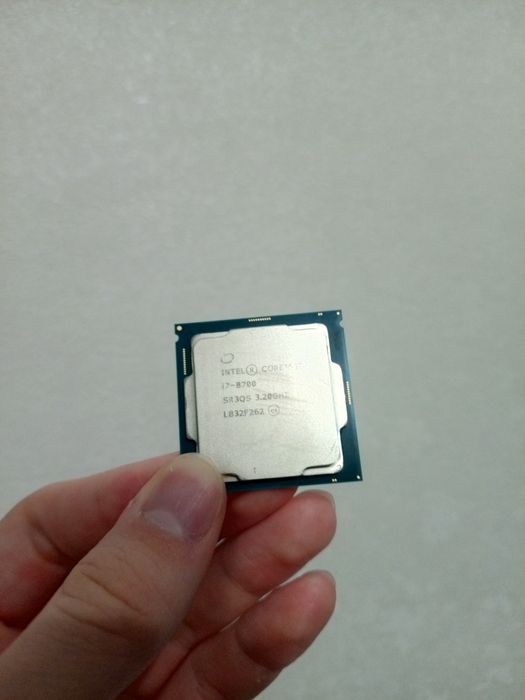 Продам Intel i7 8700