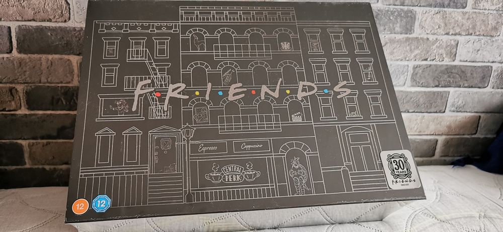 Friends: The Complete Series 4K UHD Blu-ray Boxset 30th Anniversary