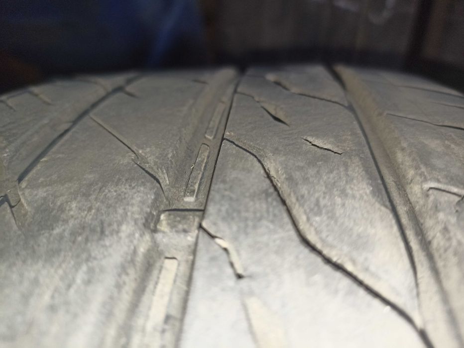 Резина R17 215/50 | Летняя