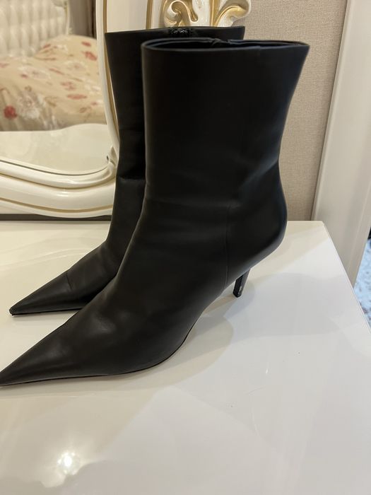 Кроссовки Оригинал в хорошем состоянии