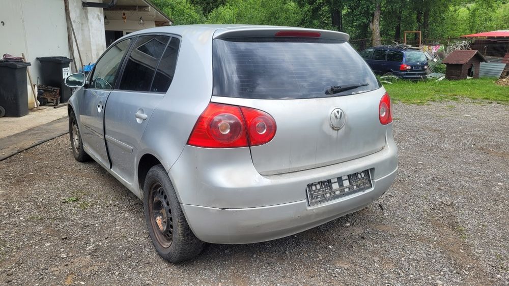 Bara spate, haion, stopurii  Golf 5