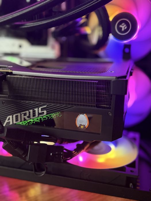 Мощен компютър/ I9 13900KS/Водно/64GB/RTX 4090/2TB SSD