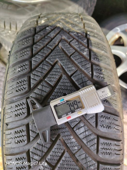 Jante aliaj R15 5x114,3 Renault Mazda + anvelope 195/65r15iarna