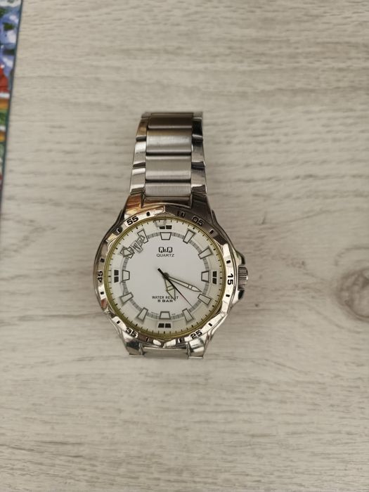 Vând ceas băieți Q&Q