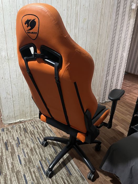 Игровое кресло.