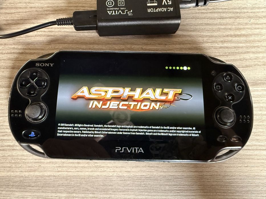 Vand Consola Portabila PS Vita oled