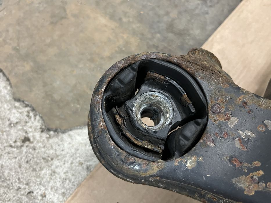 Заден мост за Mercedes E-class W210 Седан