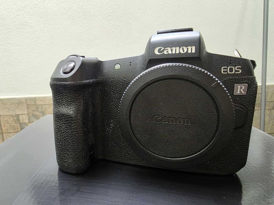 Фотоапарат Canon EOS R