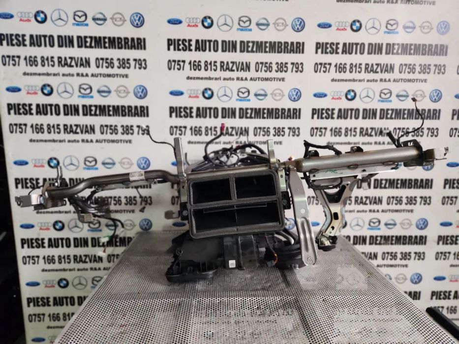 Tulumba Carcasa Aeroterma Armatura Traversa Bord Bmw F40 F41 Volan Stanga Dezmembrez Bmw F40 M Pake