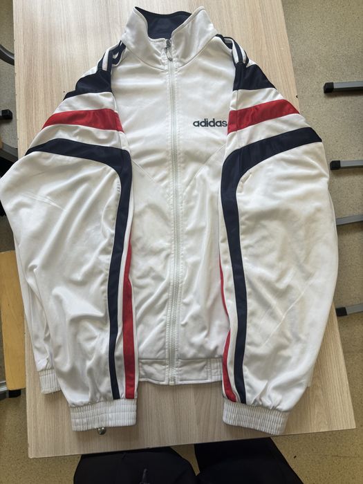 адилас ветровка