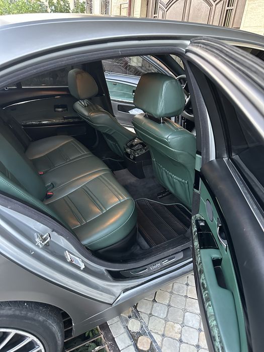 BMW 735i e65 kuzov