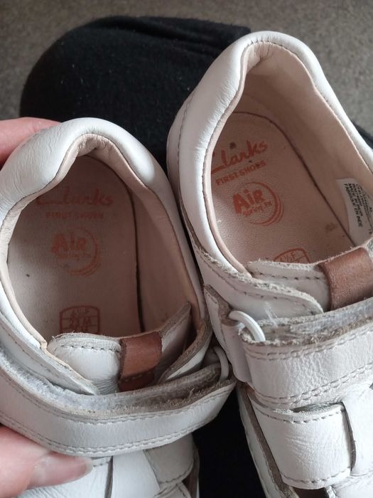 Sandale din piele Clarks mărimea 23