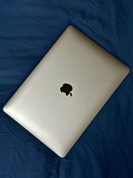 MacBook Air M1, 2020