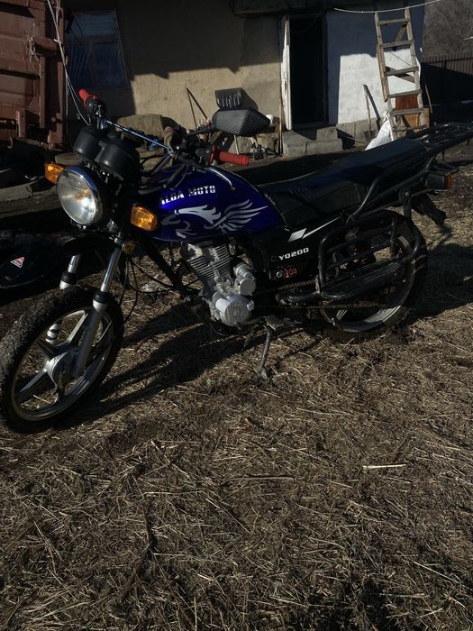 Продам мотоцикл yaqi 200 куб