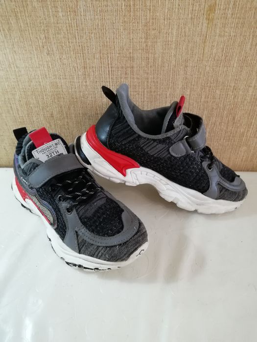 Продам детскую обувь,недорого.